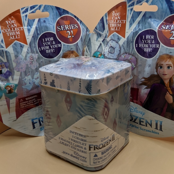 *SALE* Disney Frozen Bundle perfect for Stocking Stuffers or Birthday - Picture 7 of 10